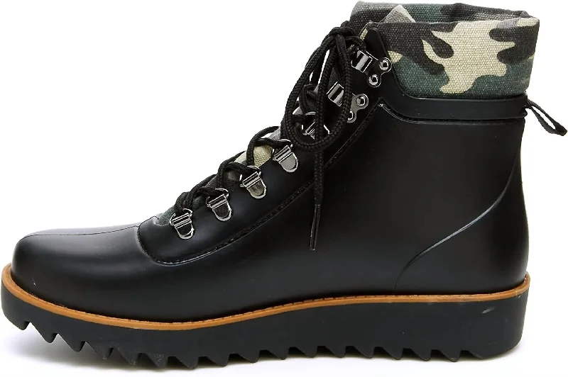 Rainy Hiker Boot In Black Camo