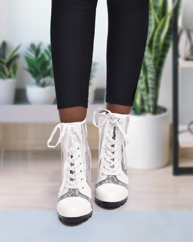 White Bootie Queen