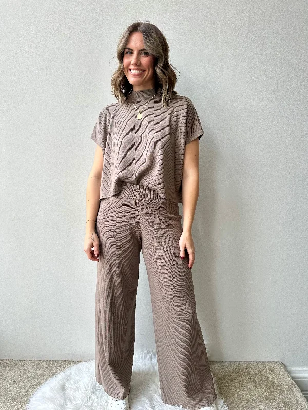 Leonie Pants in Mocha